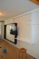 13,11,2014. мебель в гостиную комнату. 4000*2100*200. ЛДСП 32мм. кромка черный глянец и белый глянец.