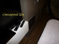 01.05.2015. мебель в спальню - подвесная тумба для телевизора, Шкаф-купе на две двери фасады мдф крашеный, фурнитура шкафа Hettich