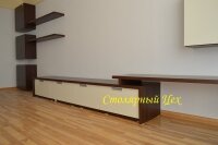 Гостиная мебель размеры 6000/2300 мм., корпус ЛДСП Egger, фасады МДФ крашеный ящики открываются от нажатия на фасад.