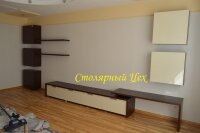 Гостиная мебель размеры 6000/2300 мм., корпус ЛДСП Egger, фасады МДФ крашеный ящики открываются от нажатия на фасад.