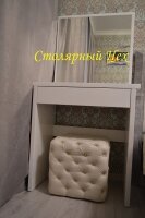 Дамский Туалетный столик 750*750*470. мдф 30мм. крашенный белый глянец. фурнитура Blum Antaro Tip-on белый шелк. 