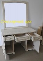 Дамский Туалетный столик изготовлен из натурального дерева Дуб. цена 18,650грн