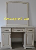 Дамский Туалетный столик изготовлен из натурального дерева Дуб. цена 18,650грн