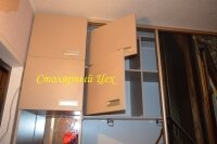 Шкаф-купе встроенный. ЛДСП ЕГГЕР 18мм. цвет камель. фасады фотопечать на стекле