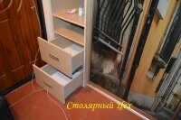 Шкаф-купе встроенный. ЛДСП ЕГГЕР 18мм. цвет камель. фасады фотопечать на стекле