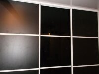 шкаф-купе встроенный 2650*2100*550. ЛДСП 16мм. Венге магия, фасады 3шт. наполнение ЛДСП черное и крашеное стекло LACOBEL.