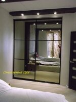 Шкаф-купе встроенный. 2600х2080х650. пантографы STARAX. фасады зеркало бронза и профиль Indeco крашенный в черный глянец.