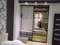 Шкаф-купе встроенный. 2600х2080х650. пантографы STARAX. фасады зеркало бронза и профиль Indeco крашенный в черный глянец.