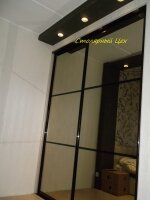 Шкаф-купе встроенный. 2600х2080х650. пантографы STARAX. фасады зеркало бронза и профиль Indeco крашенный в черный глянец.