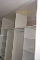 Шкаф-купе 2500*1800*600. корпус ЛДСП EGGER 18mm. Белый глянец. фурнитура Indeco + ламинация белый глянец. фасады ЛДСП EGGER Белый глянец..