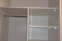 Шкаф-купе 2500*1800*600. корпус ЛДСП EGGER 18mm. Белый глянец. фурнитура Indeco + ламинация белый глянец. фасады ЛДСП EGGER Белый глянец..