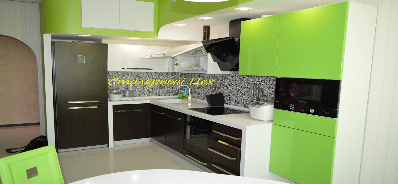 Кухня угловая 2450*1115